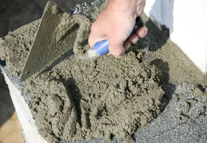 Jaka zaprawa na fundament? Wybierz najlepszą dla trwałości