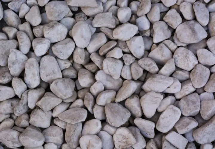 Skuteczne metody czyszczenia kamieni ogrodowych - pozbądź się zabrudzeń!