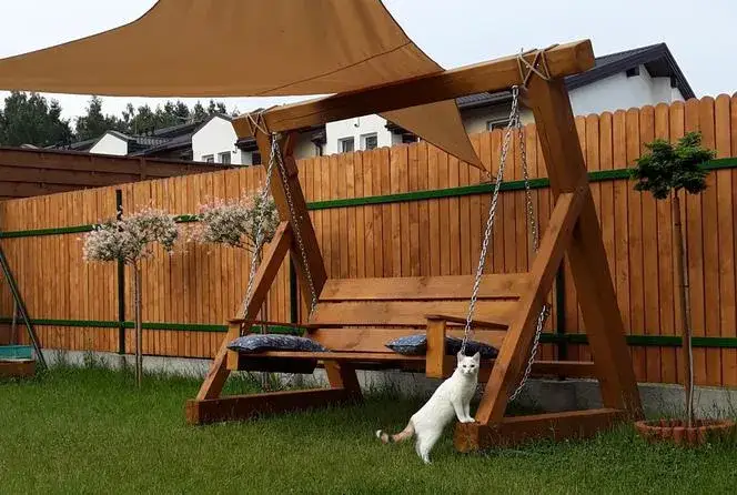 Zdjęcie Jak zrobić huśtawkę ogrodową drewnianą – krok po kroku do sukcesu