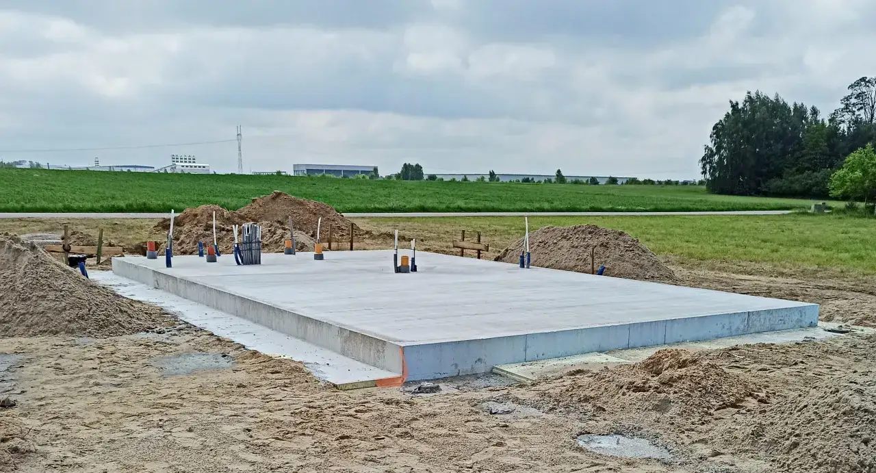 Zdjęcie Jaka zaprawa na fundament? Wybierz najlepszą dla trwałości